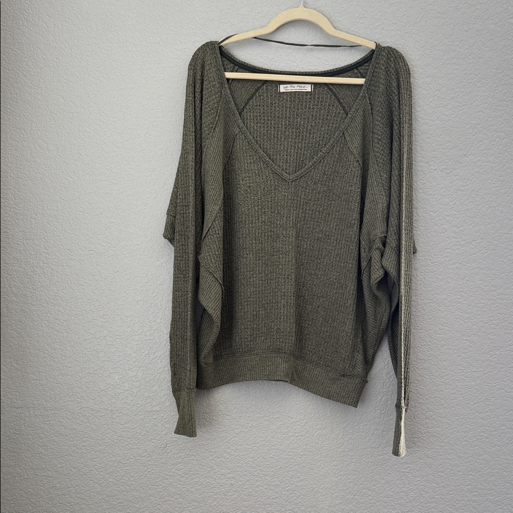 We The Free Olive Green V-Neck Lightweight Dolman Sweater
